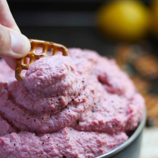 Oil Free Beetroot Hummus Recipe - Recipe photo by theconscientiouseater