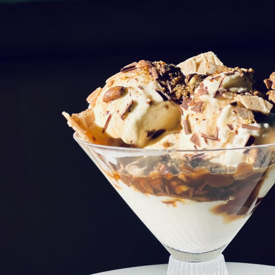 Boozy Cannoli Sundaes - Recipe photo by Finchly