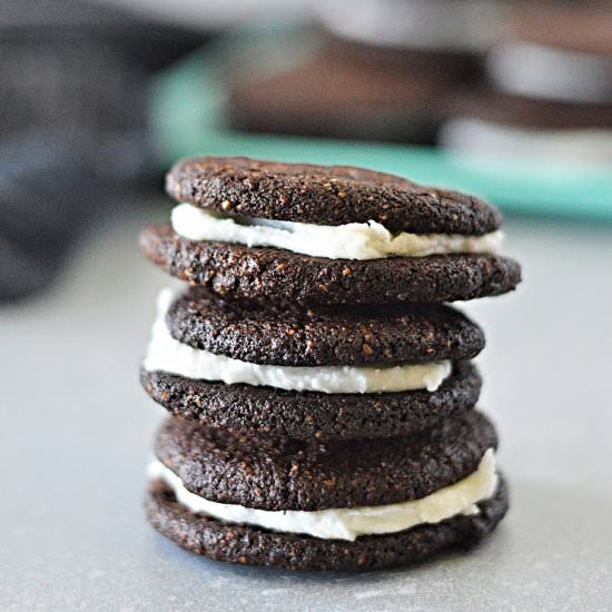 Keto Oreo Cookies - Recipe photo by Stylish Cravings