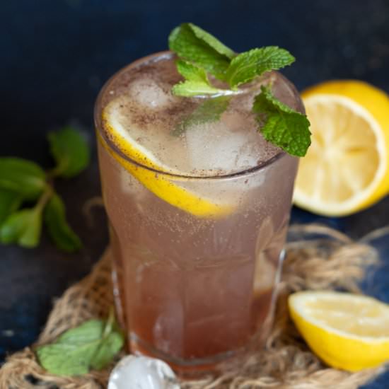 Sumac Lemonade - Recipe photo by Whiskaffair