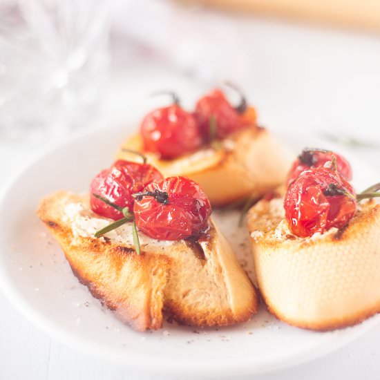 Tomato Bruschetta with Goat Cheese - Recipe photo by Andrea Janssen