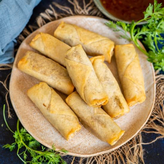 Air Fryer Frozen Spring Rolls - Recipe photo by Whiskaffair