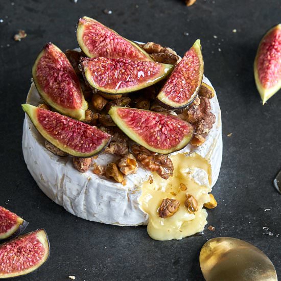Baked Camembert with figs and nuts - Recipe photo by TasteBudsMag