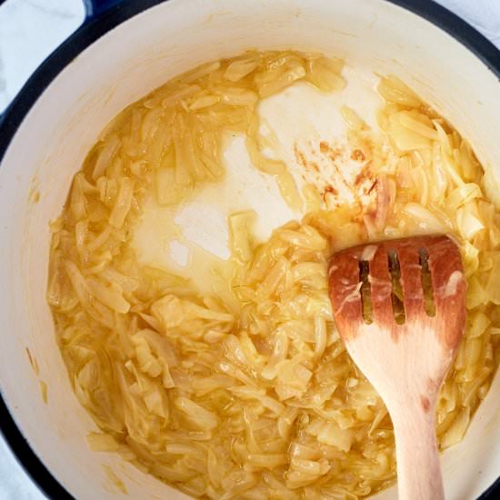 How to Make Caramelized Onions - Recipe photo by casualepicure