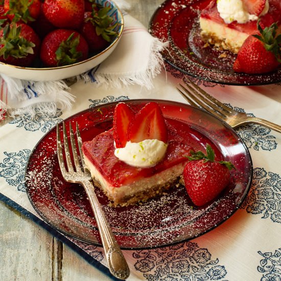 Strawberry Lime Cheesecake Bars - Recipe photo by tenpoundcakecompany