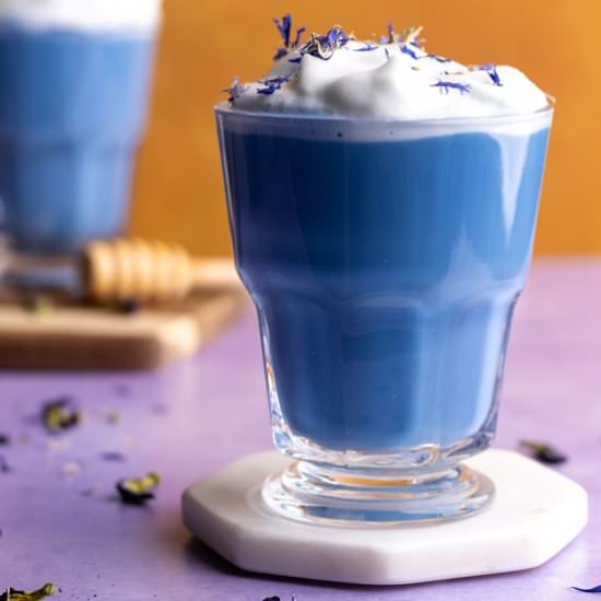 Butterfly Pea Latte - Recipe photo by CookhouseDiary