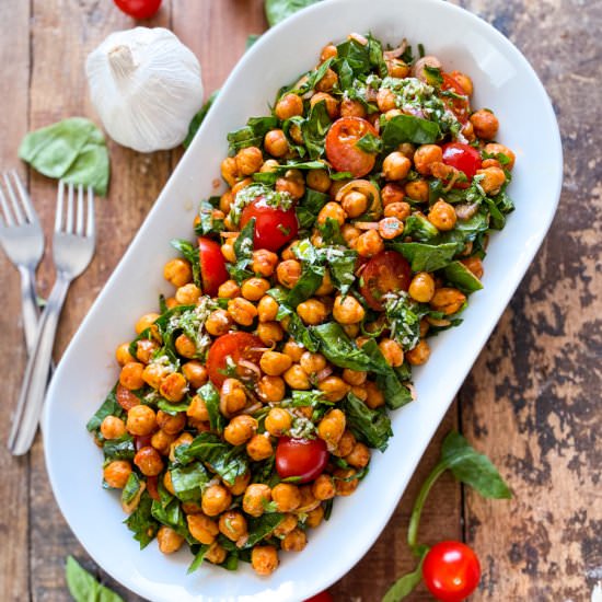 Spinach Salad with Spiced Chickpeas - Recipe photo by Spain on a Fork