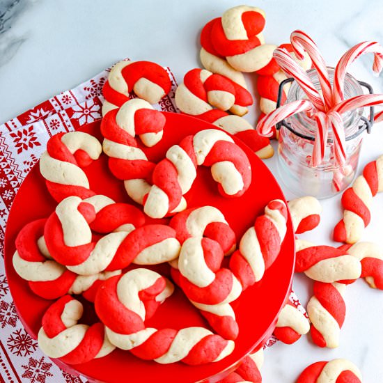 Candy Cane Cookies - Recipe photo by EasyBudgetRecipes