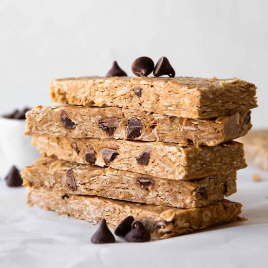 No-Bake Oatmeal Protein Bars - Recipe photo by Jar Of Lemons
