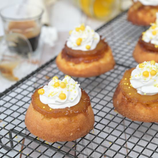 Pineapple upside down cupcakes - Recipe photo by zoethoudertje