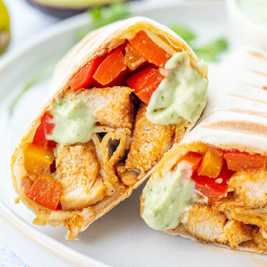chicken fajita wraps - Recipe photo by everyday-delicious.com