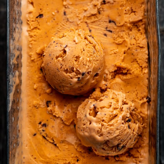Thai Tea Ice Cream - Recipe photo by cooking_therapy