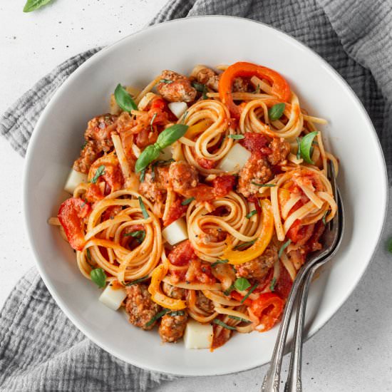 Italian Sausage with Peppers Pasta - Recipe photo by MaesMenu