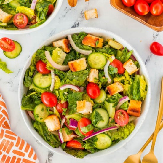 Everyday Garden Salad - Recipe photo by noshingwiththenolands