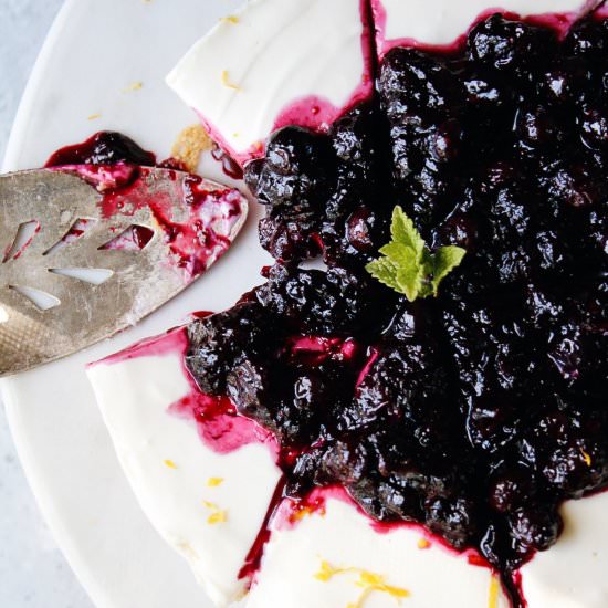 No-bake Blueberry Cheesecake - Recipe photo by thefigjar