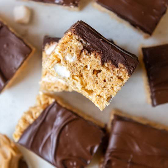 Peanut Butter Rice Krispie Treats - Recipe photo by MamaGourmand