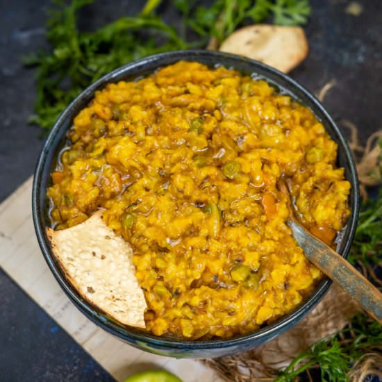 Masala Khichdi - Recipe photo by Whiskaffair