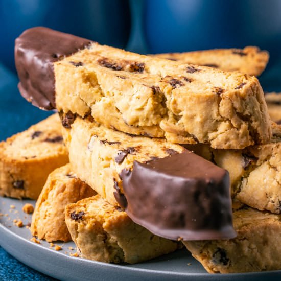 Vegan Biscotti - Recipe photo by lovingitvegan