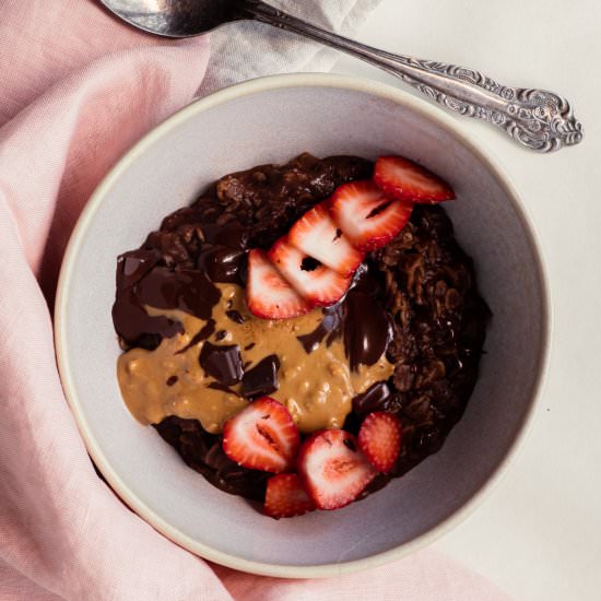 Cardamom and Chocolate Porridge - Recipe photo by nothangryanymore