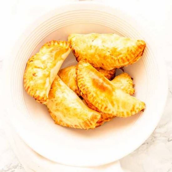 Air Fryer tuna empanadas - Recipe photo by fastfoodbistro