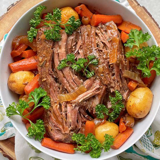 Slow Cooker Sirloin Tip Roast - Recipe photo by Foodtastic Mom