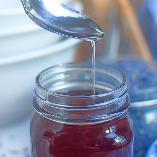 Homemade lavender syrup - Recipe photo by eazypeazydesserts