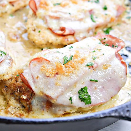 KETO CHICKEN CORDON BLEU SKILLET - Recipe photo by Stylish Cravings