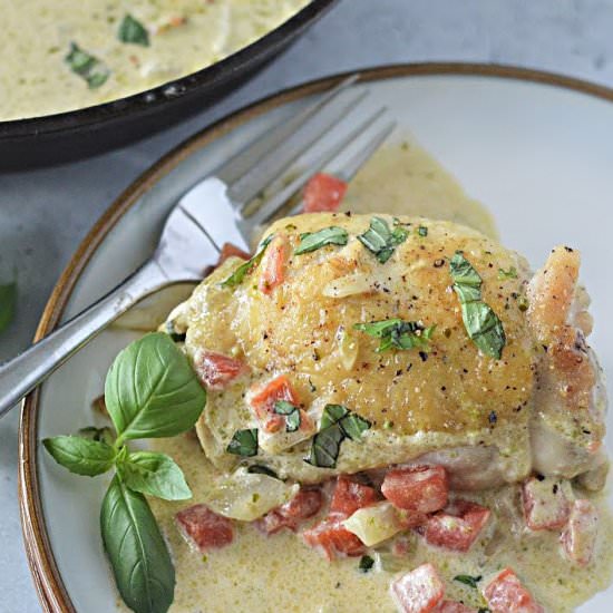 Creamy Low-Carb Pesto Chicken Thigh - Recipe photo by We Want To Eat