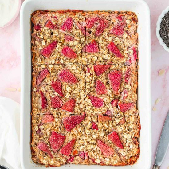 Baked Strawberry Oatmeal - Recipe photo by itsnotcomplicatedrecipes