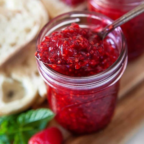 No-Pectin Raspberry Jam - Recipe photo by noshingwiththenolands