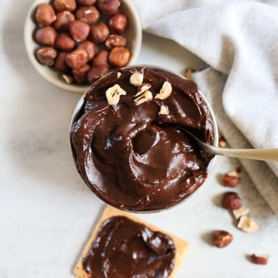 Homemade Nutella (vegan & healthy) - Recipe photo by Delightful Mom Food