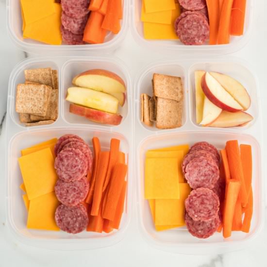 Salami Cheese and Crackers Box - Recipe photo by familyfreshmeals