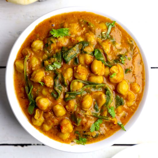 Chana Saag - Recipe photo by Funfoodandfrolic