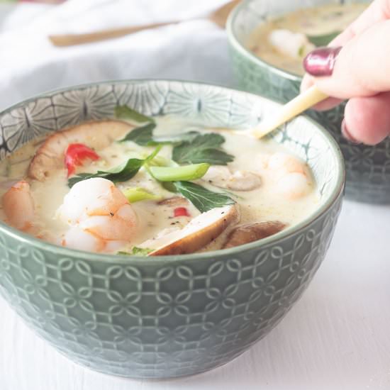 Tom Kha Goong soup - Recipe photo by Andrea Janssen