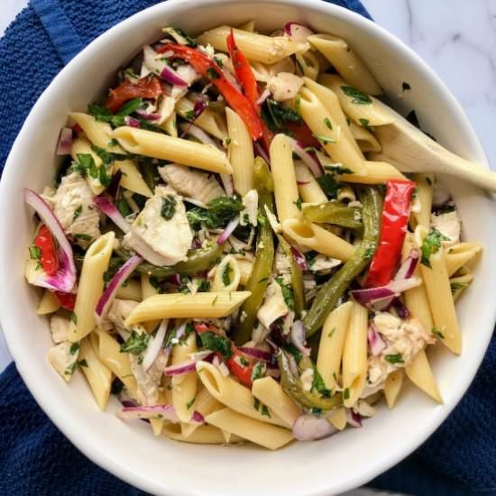 Chicken and Bell Pepper Pasta Salad - Recipe photo by Nosh Nourish Wander