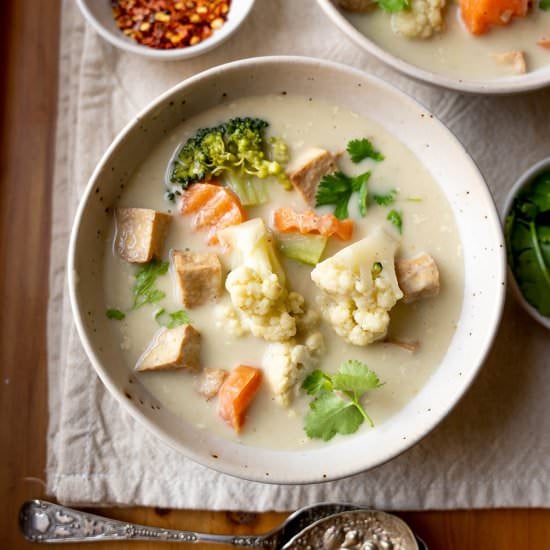 Tofu Thai Green Curry - Recipe photo by veganpunks