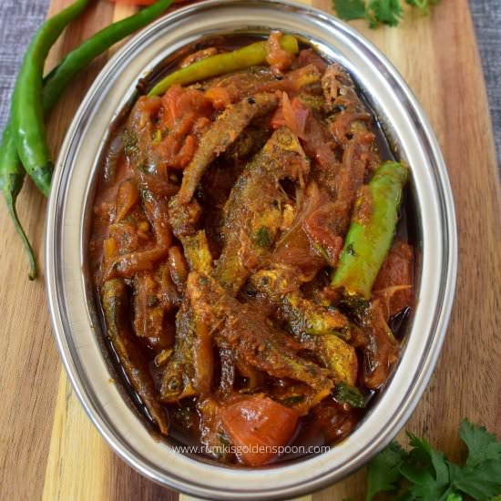 Puti macher jhal - Recipe photo by rumkisgoldenspoon