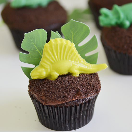 Easy Dinosaur Cupcakes - Recipe photo by FindingZest