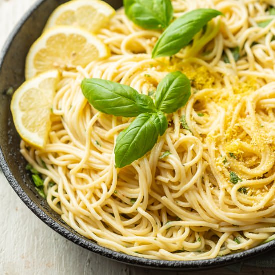 Creamy Lemon Pasta - Recipe photo by Connoisseurus Veg