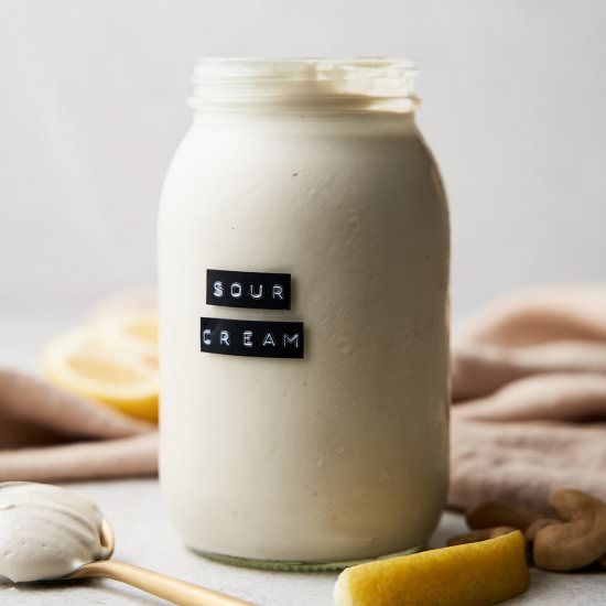 Easy Vegan Sour Cream - Recipe photo by brokebankvegan