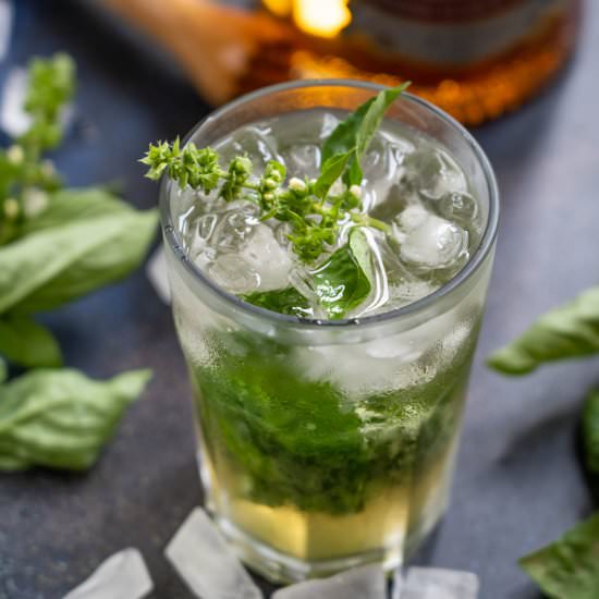 Basil Julep - Recipe photo by Whiskaffair