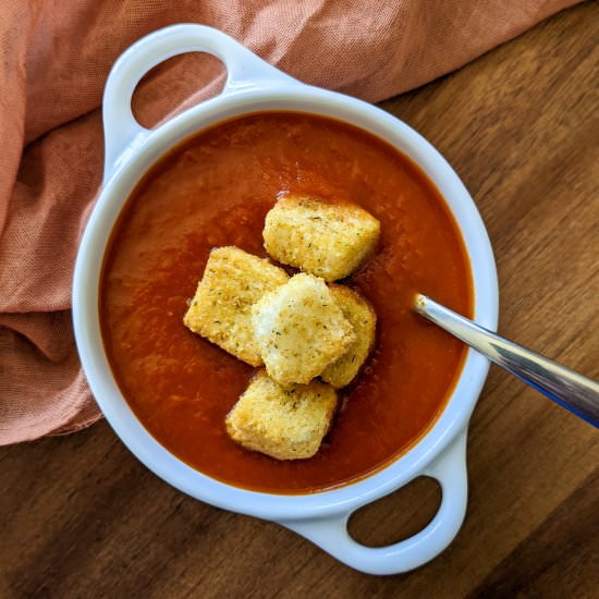 Slow Cooker Tomato Soup - Recipe photo by thecandidcooks
