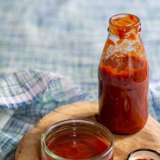 Quick and Easy Chilli BBQ Sauce - Recipe photo by modernveganguide