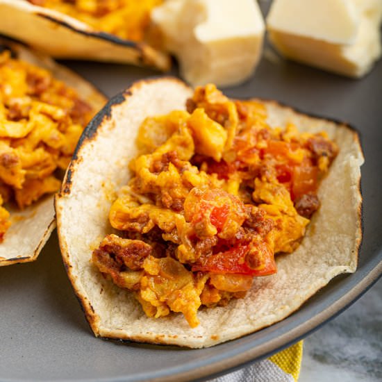 Chorizo Egg Scramble - Recipe photo by Lokness