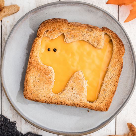 Halloween Grilled Cheese - Recipe photo by thecaglediaries