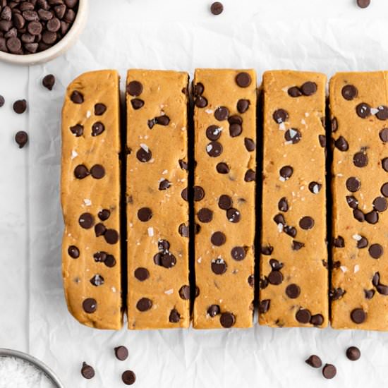 Healthy Cookie Dough Protein Bars - Recipe photo by purelykaylie