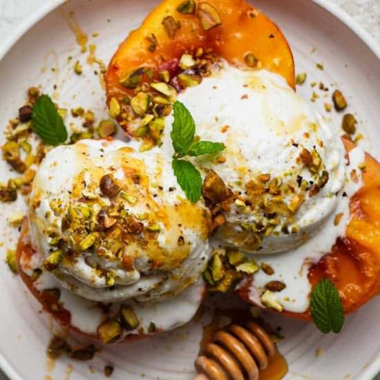 Grilled Peaches with Ice Cream - Recipe photo by lindseyeatsla