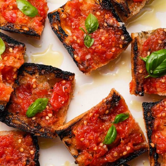 How to Make Pan Con Tomate - Recipe photo by lindseyeatsla
