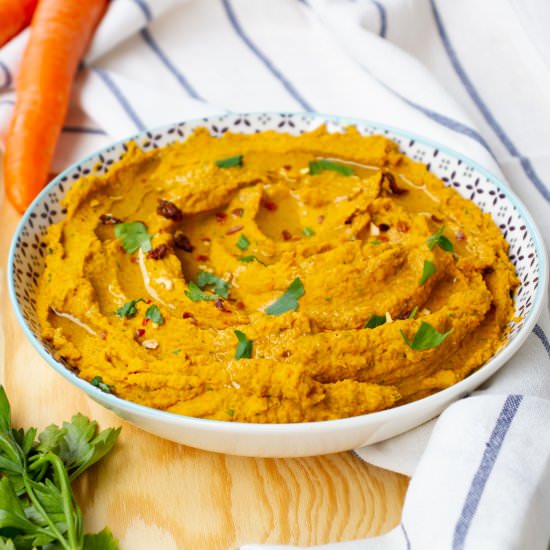 Roasted carrot dip - Recipe photo by mecooks.com