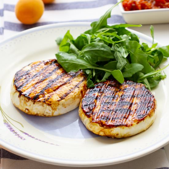 Grilled Camembert - Recipe photo by mecooks.com